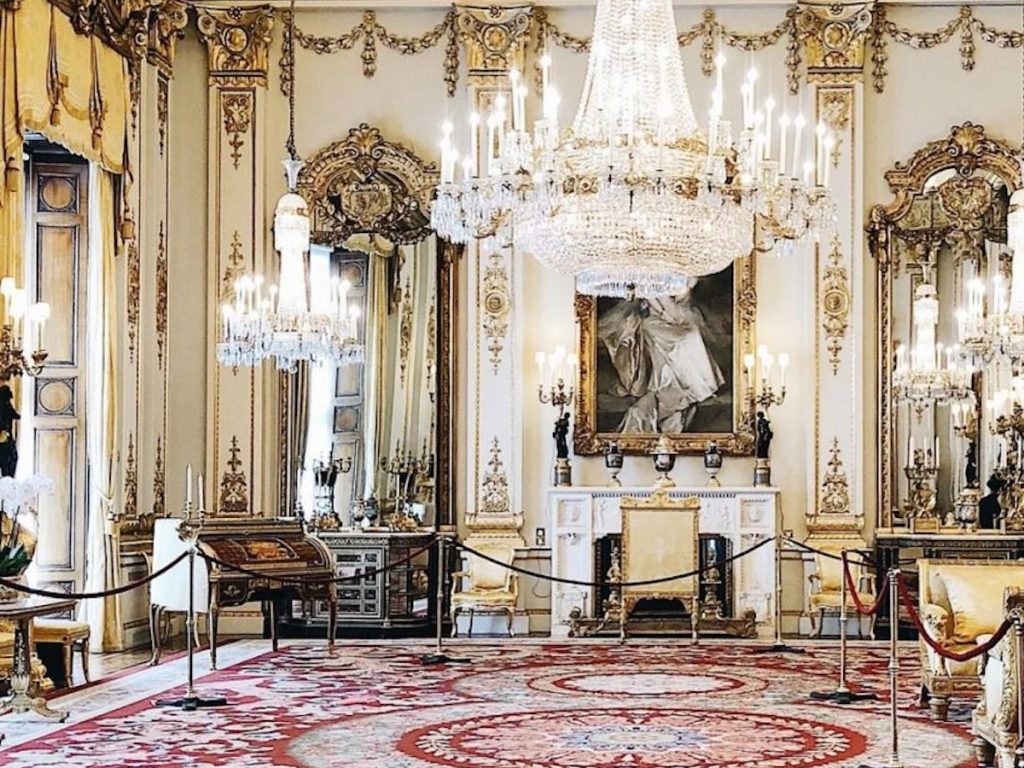 Full Royal Tour: Royal London & Buckingham Palace Tour
