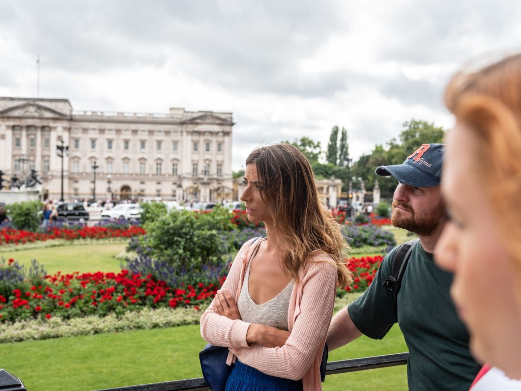 London’s Amazing Palaces & Parliament Walking Tour