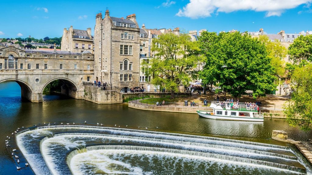 Stonehenge & Bath: Private Luxury Car Tour from London